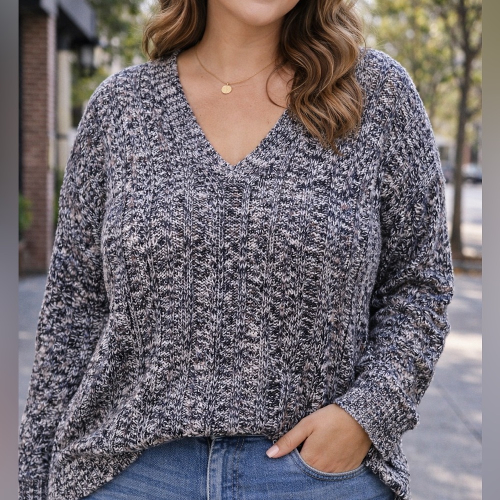 Cato Black & White Marled V-Neck Sweater Plus Size 18/20W Cozy Knit Top
